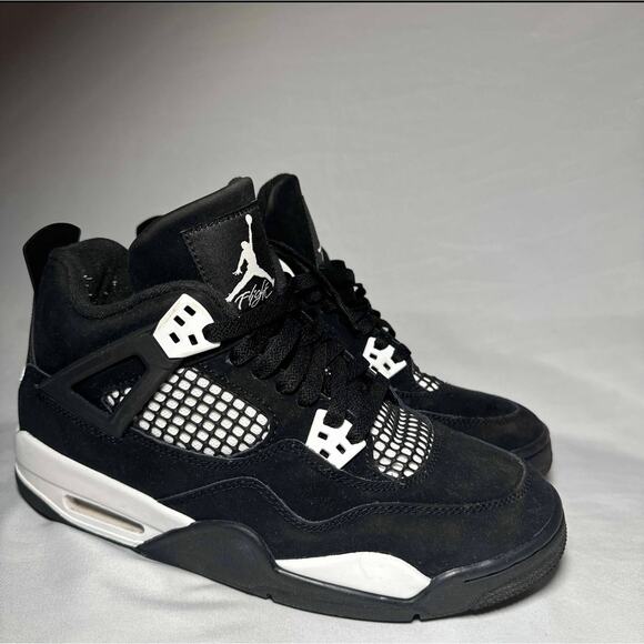 Size 7 - Nike Air Jordan 4 Retro GS White Thunder Men's Shoes